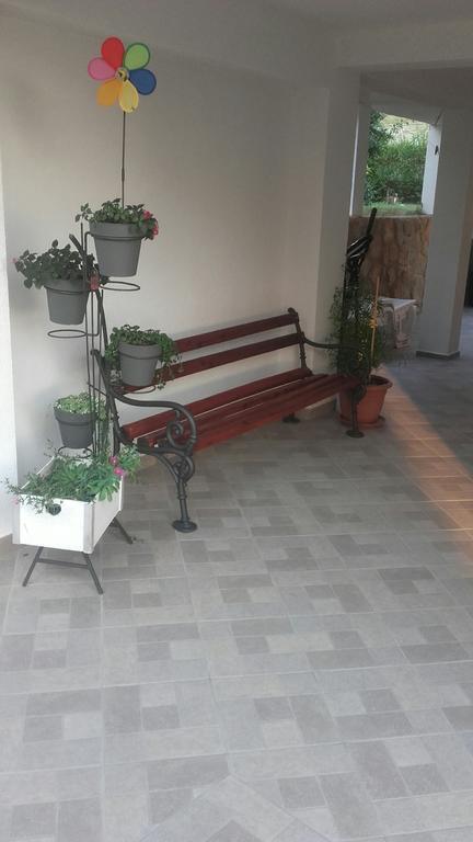 Nana Apartment Supetarska Draga